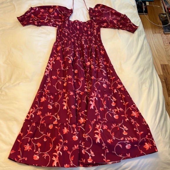 Hill House Nesli Nap Dress in Burgundy Botanical - Picture 3 of 10